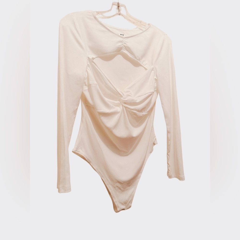 NWOT Women’s Long Sleeve Bodysuit White Size L - Picture 6 of 7